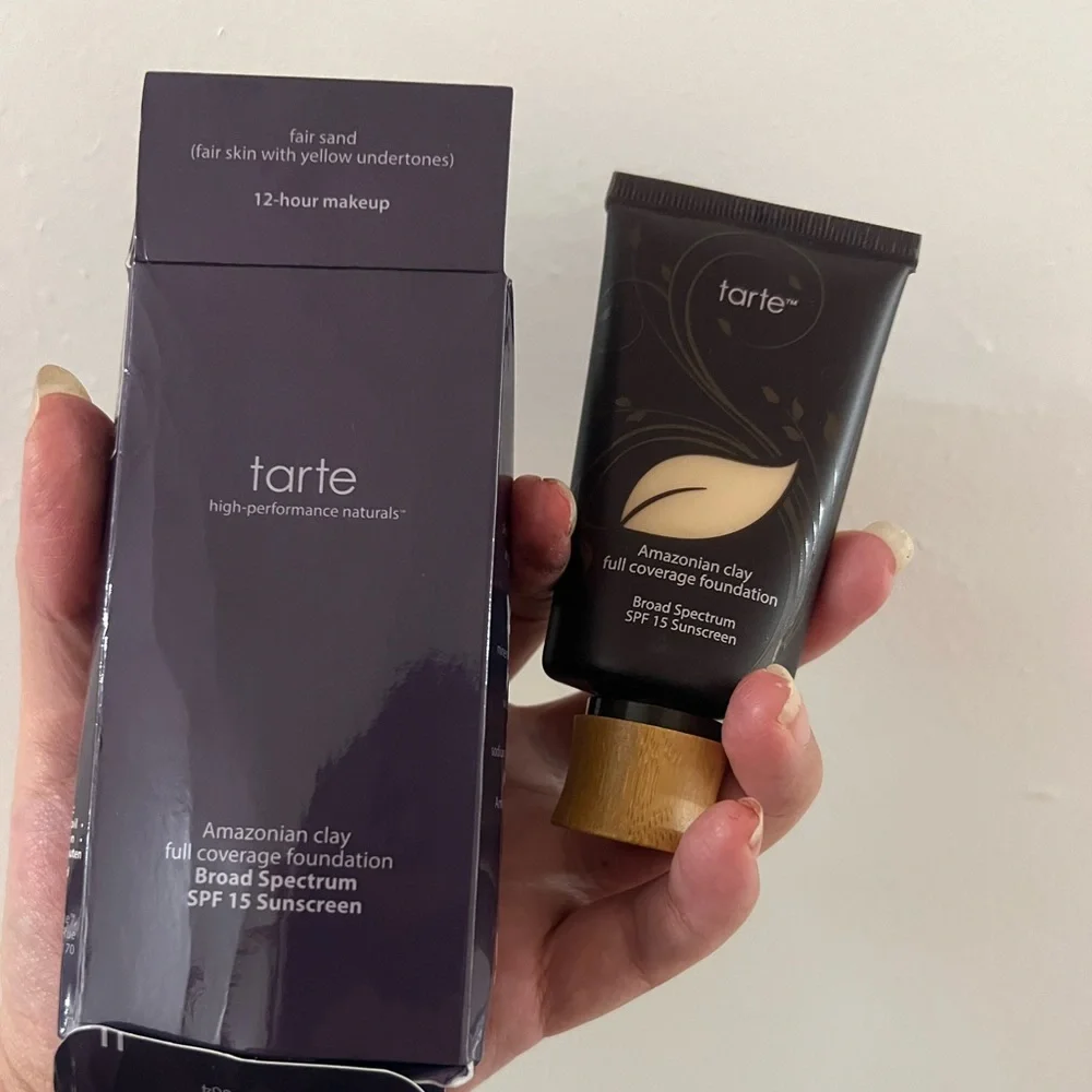 tarte Amazonian Clay 12 HR Full Coverage Foundation SPF 15 Fair Sand - Picture 1 of 5